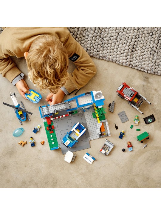 LEGO Cityn poliisiasema 60316